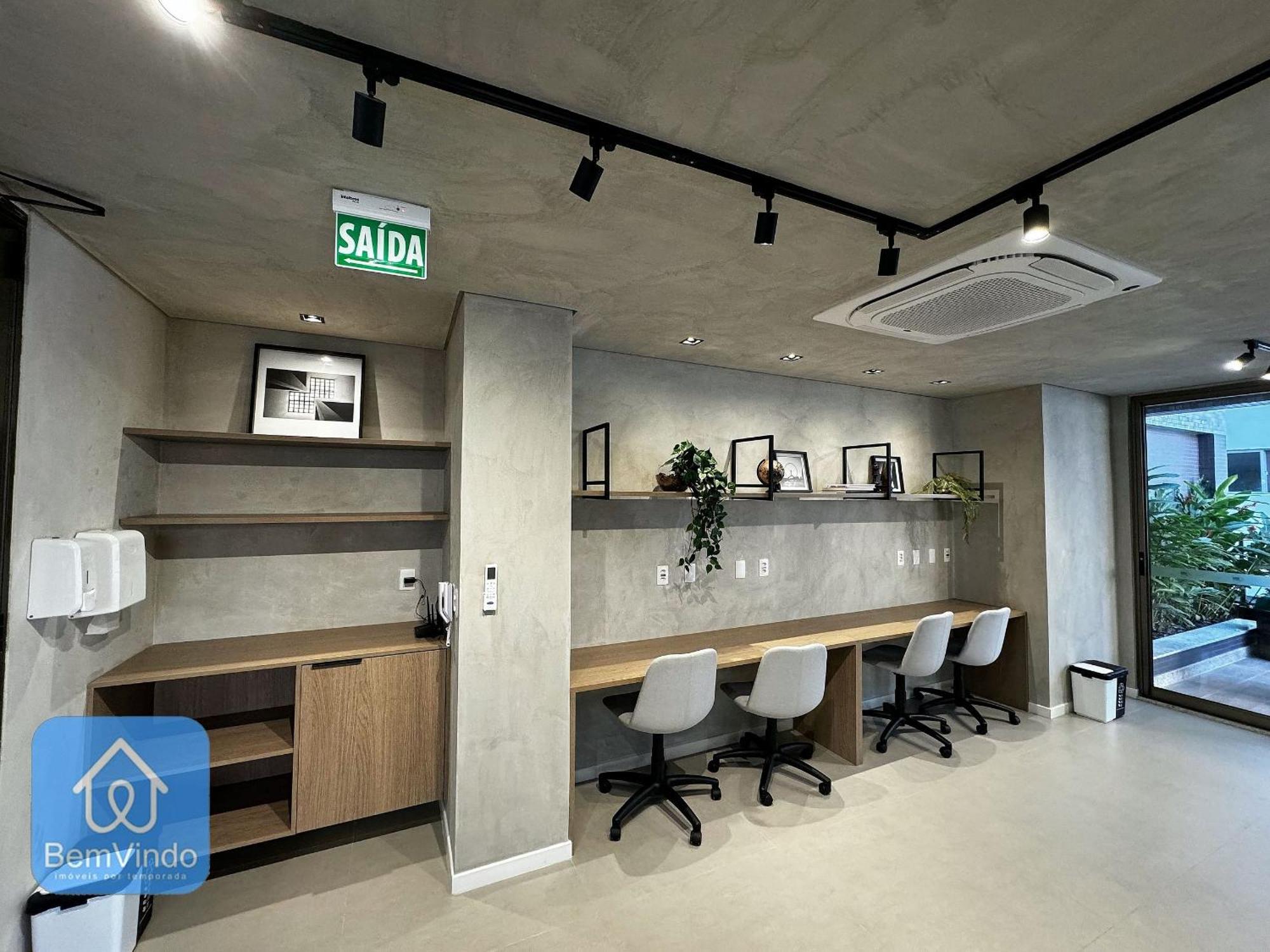 Estudio Em Predio De Luxo Na Barra