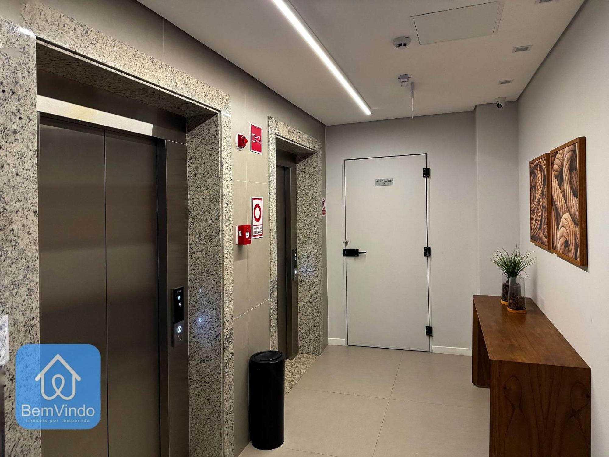 Apartamento Estudio Em Predio De Luxo Na Barra